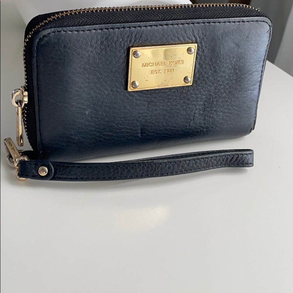 Michael Kors IPhone Wristlet/Wallet